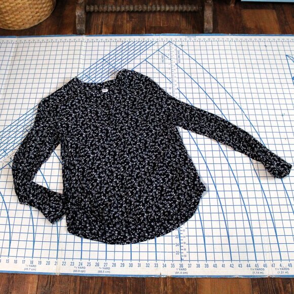 Gap Navy Blue Floral Blouse, Small - Picture 4 of 11